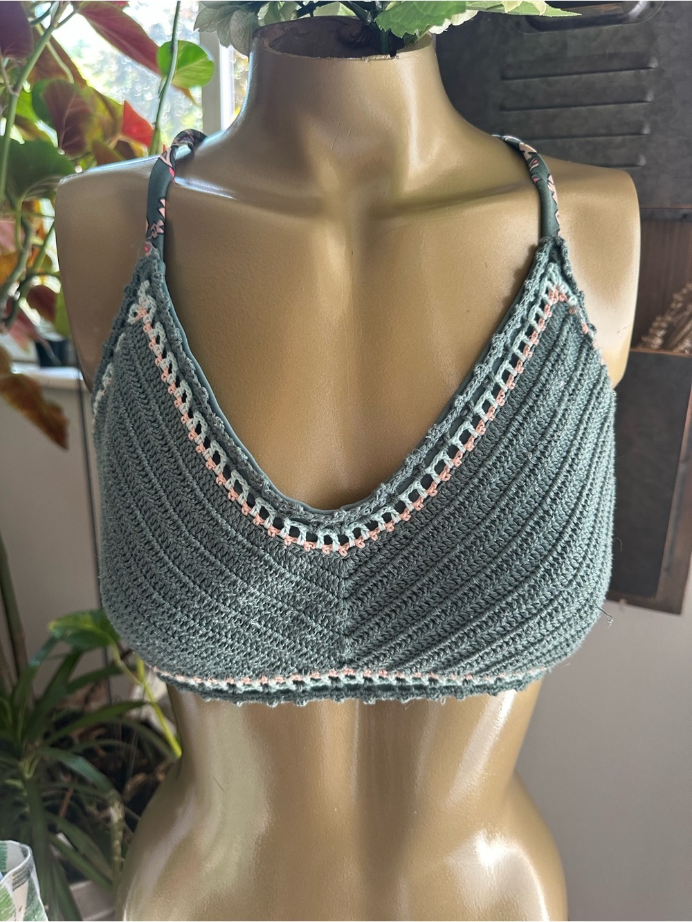 Crocheted Crop Top - Green